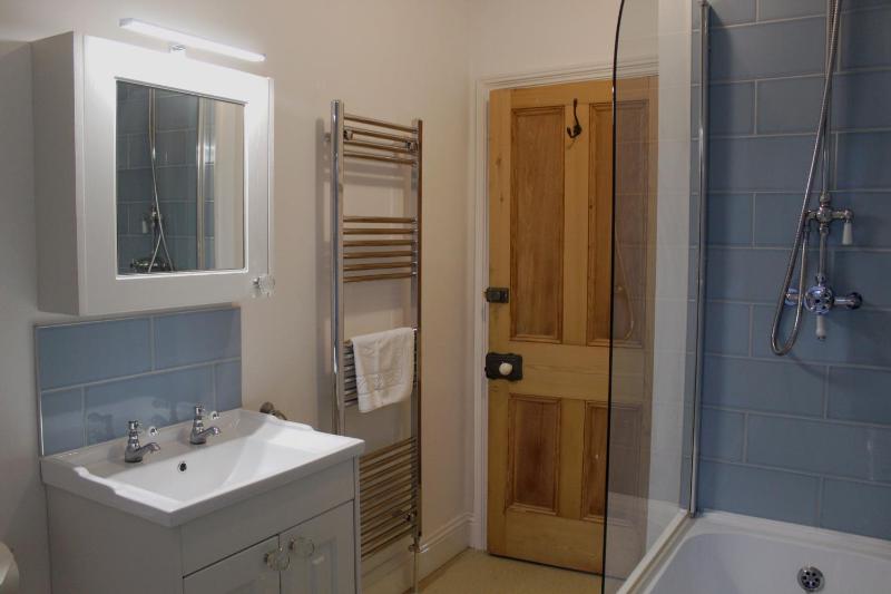 Sunnycroft - Hot tub hire available fitness centre free parking - image 27