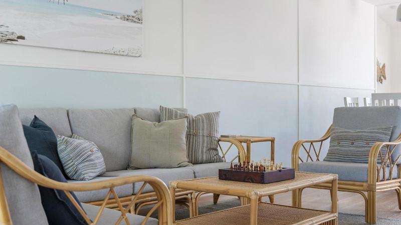 Shoal Bay Beach House & Garden Suite - 200m to iconic beach - image 45