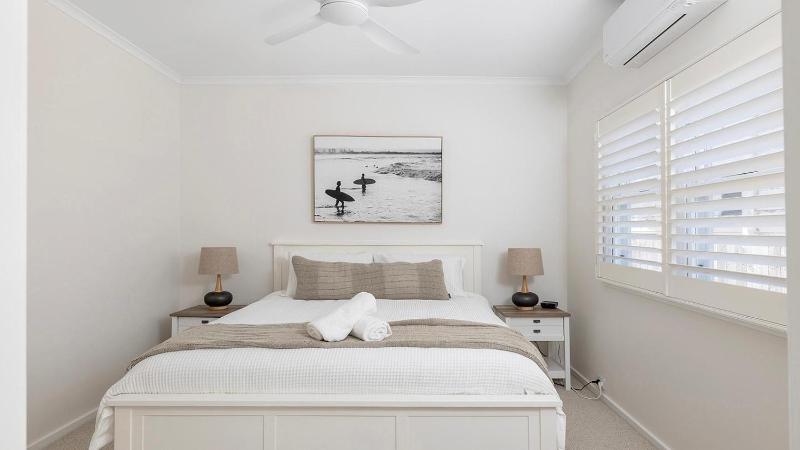 Shoal Bay Beach House & Garden Suite - 200m to iconic beach - image 15