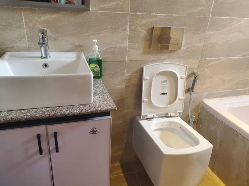 5 bedrooms Apartment at Bole - image 10