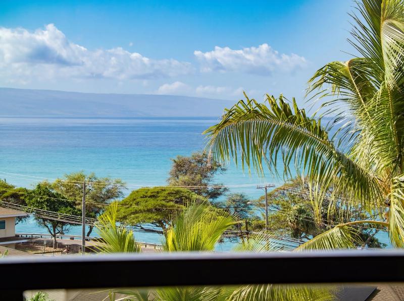 Top floor corner unit across from the ocean at Kahana Villas West Maui - image 21