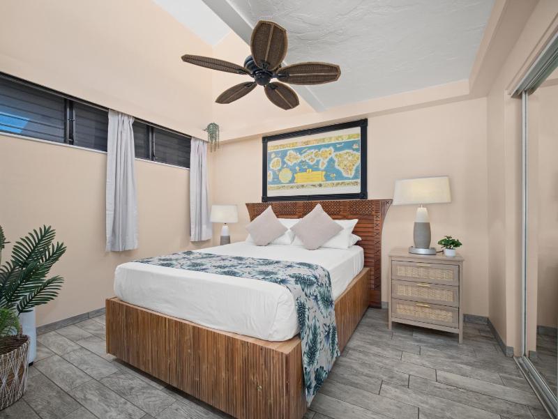 Top floor corner unit across from the ocean at Kahana Villas West Maui - image 48
