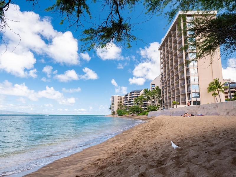 Top floor corner unit across from the ocean at Kahana Villas West Maui - image 8