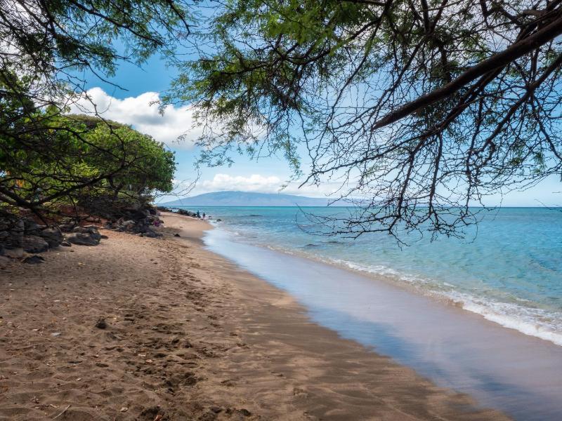 Top floor corner unit across from the ocean at Kahana Villas West Maui - image 26