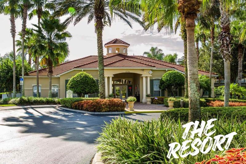 New Modern STAR WARS Villa Only 3 Miles 2 Disney w VR's - image 28