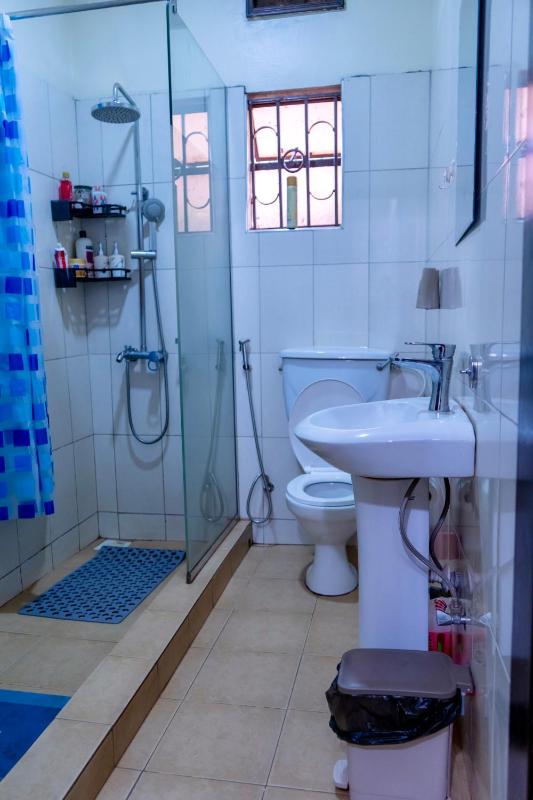 Modern Oasis 5 Mins to Acacia Mall CJs and Padel - image 16