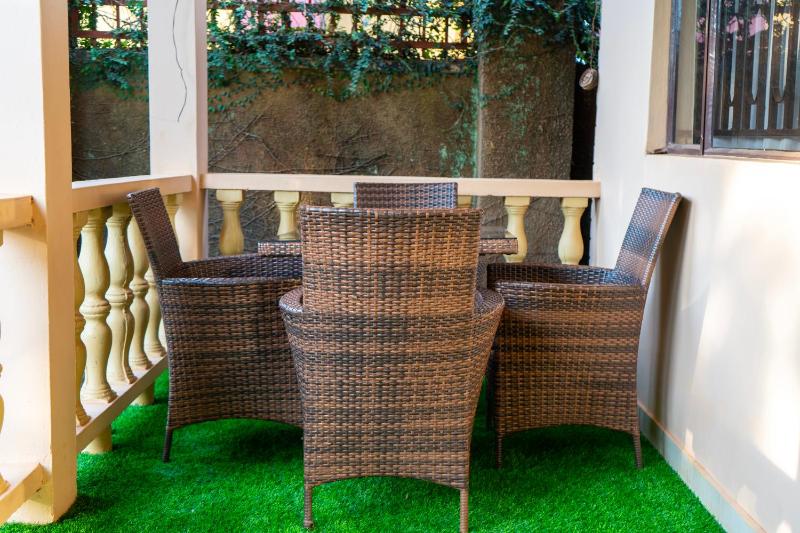 Modern Oasis 5 Mins to Acacia Mall CJs and Padel - image 12