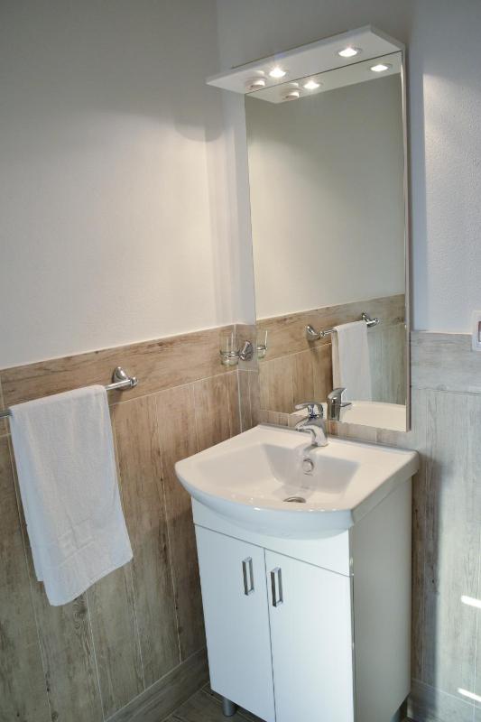 Double Room image 4