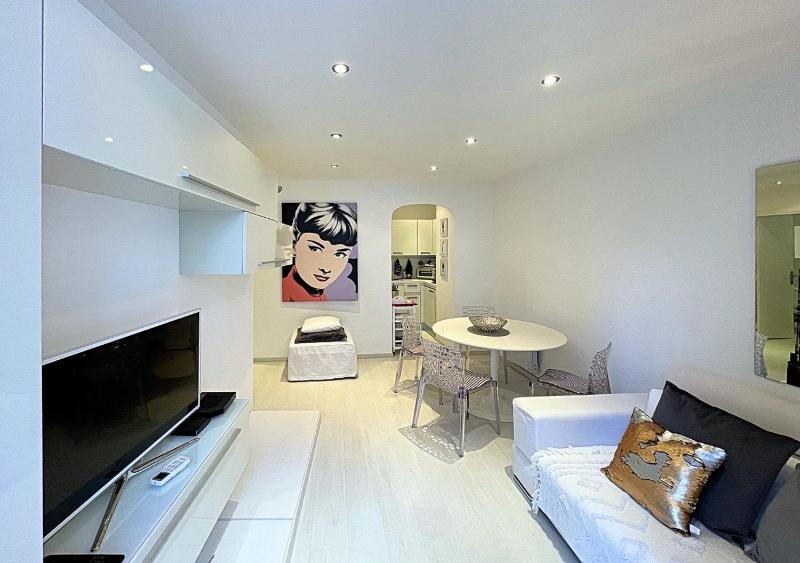 Viva Riviera Cocoon Apartment Cannes Centre - image 1