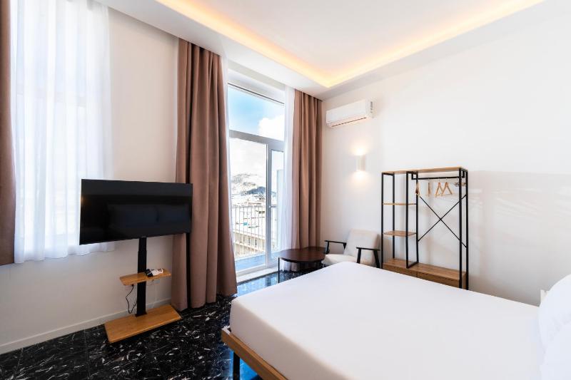 Skyline Boutique Hotel - image 6