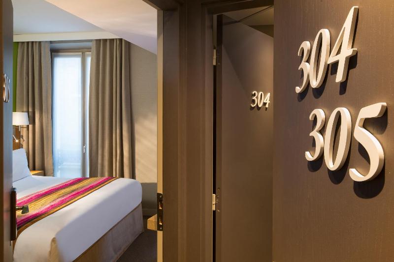 2 Adjacent Comfort Rooms image 1
