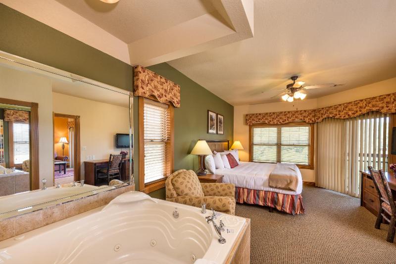 One Bedroom Grand Villa image 2