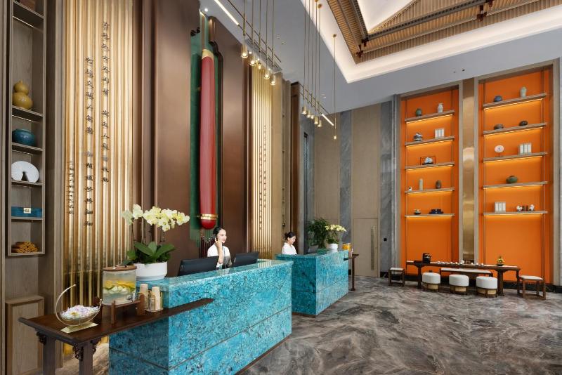 Power Stone Hotel Chengdu Kuanzhai Alley Branch-Local FlavorsTraditional DressSichuan Fine Dining - image 11