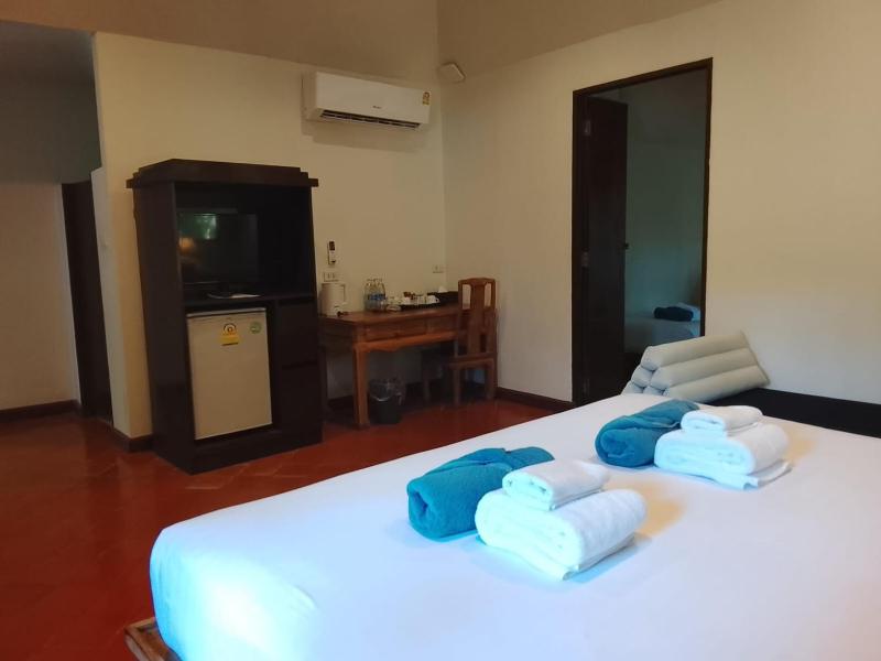The Hive Hotel - image 46