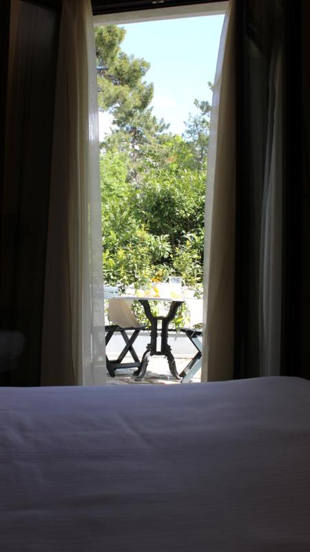 Double or Twin Room with Balcony image 3