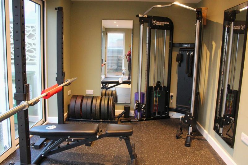 Sunnycroft - Hot tub hire available fitness centre free parking - image 26