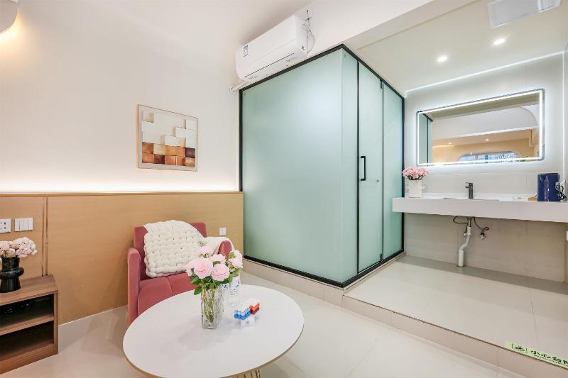 Baihong Sky View Studio with Deep Soak Tub - Jiefangbei Center - image 20