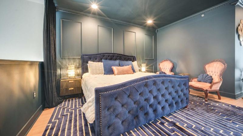 Modern Condo in the Vibrant NuLu District - image 17