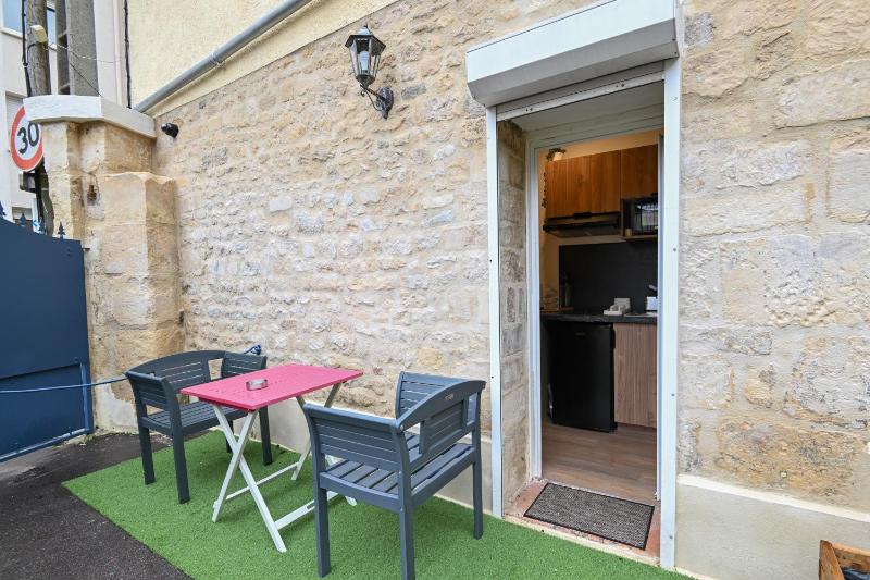 Le 1 du Clos Fleuri - Studio avec extérieur privatif - image 12