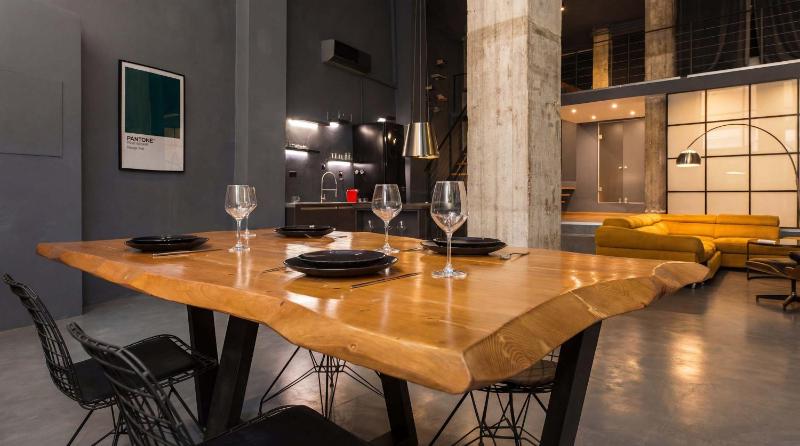 The Atrium Loft Industrial Chic Redefined - image 3
