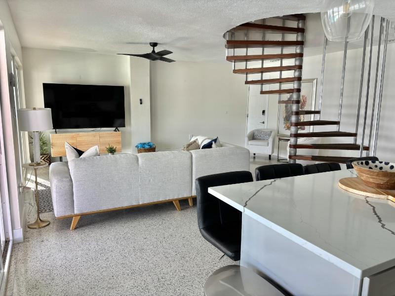 Bayside Grande Villa - image 17