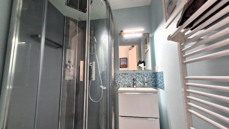 Royan - APPARTEMENT entièrement RÉNOVÉ TOUT CONFORT – Idéal Vacances ! - image 7