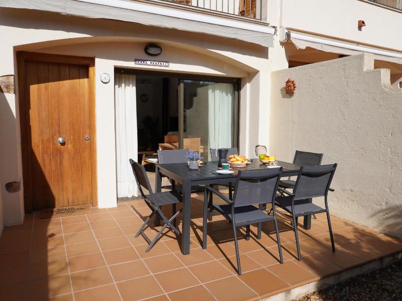 Casa moderna con piscina comunitaria cerca de L'Estartit y actividades en la playa - ES-323-51 - image 16