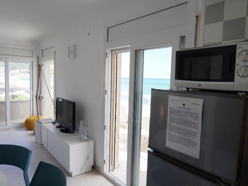 Apartamento junto al mar en L'Estartit con piscina - ES-323-83 - image 13