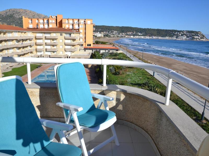 Apartamento junto al mar en L'Estartit con piscina - ES-323-83 - image 3