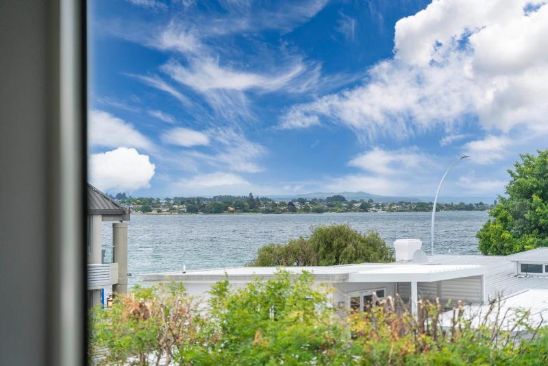 Pataka Lookout - Taupo - image 28