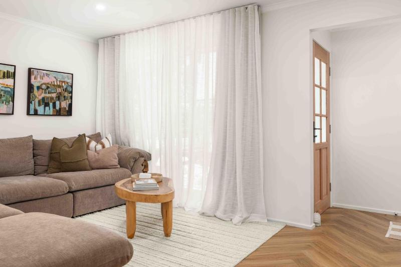 4 Bedrooms Spacious Backyard Fireplace Walk to Beach - February treat - Book 3 nights pay for only 2 - image 11