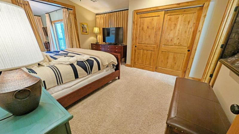 Yellow Pine 32 - image 38