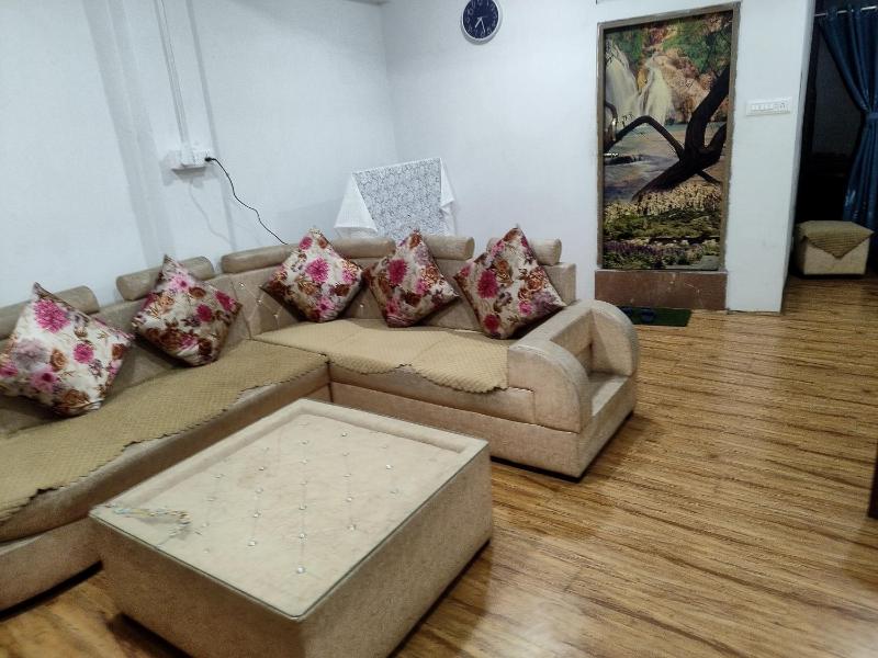 Mig's Suite - image 7