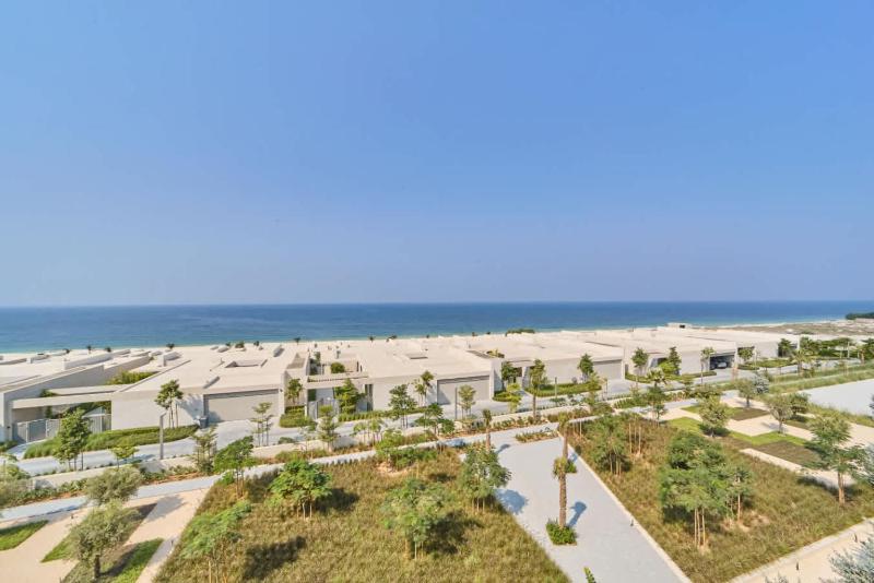 Spacious 2BR Plus Maids Sea View Apartment in Al Zorah - image 29