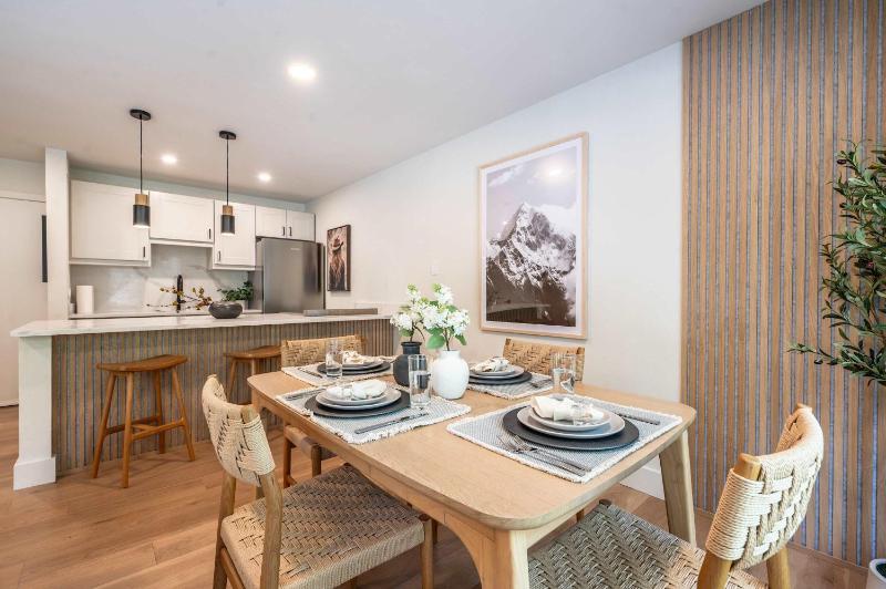 Modern 2BR 1BA with AC in the Heart of Aspen! - image 42