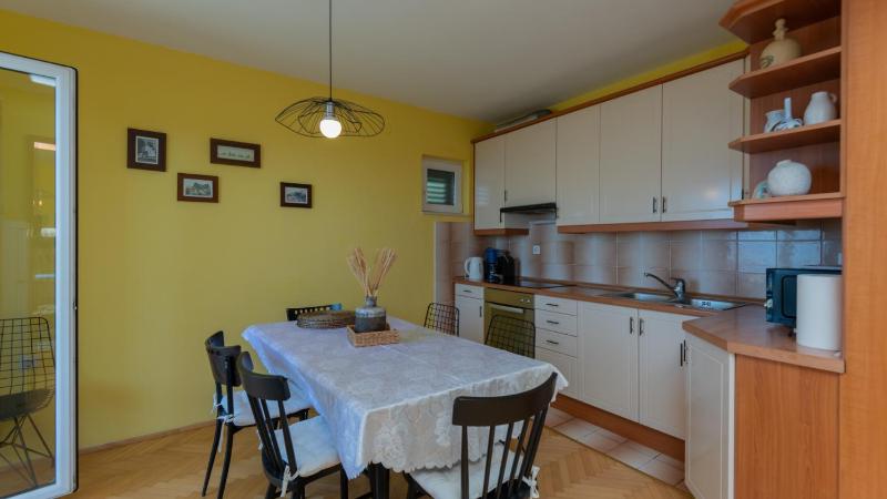 Apartman Marina - Makarska by Villas Guide - image 6