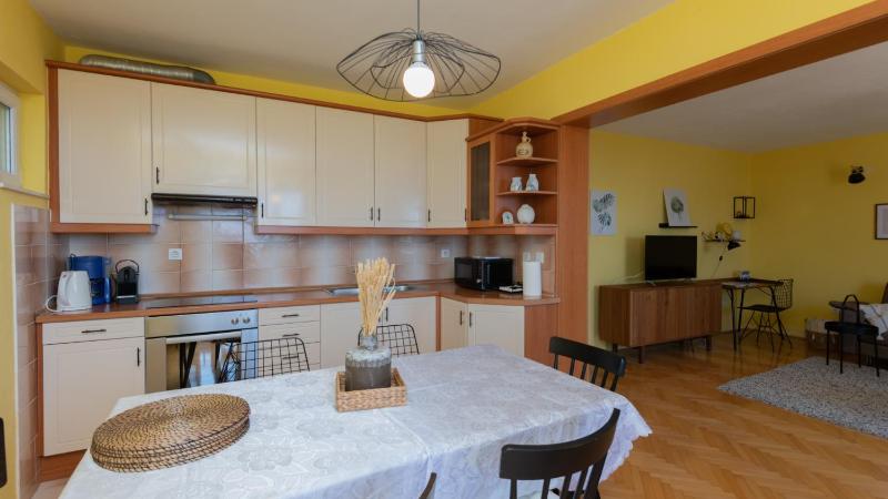 Apartman Marina - Makarska by Villas Guide - image 3