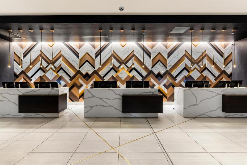 Hilton Minneapolis - image 3
