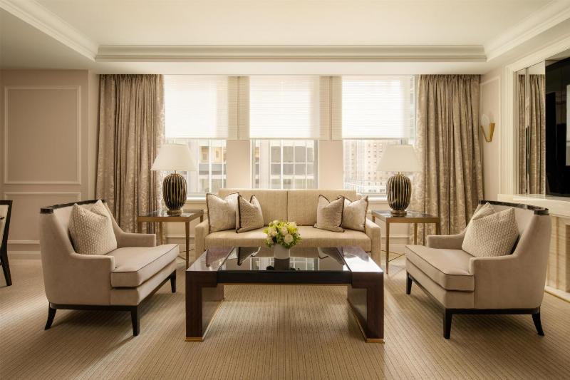 Waldorf Astoria New York - image 2