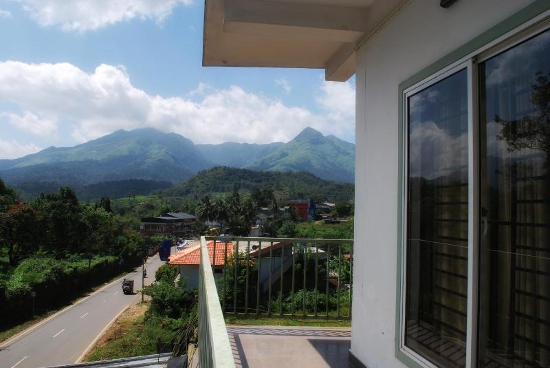 Vista Chembra Service Apartment 20B - image 38