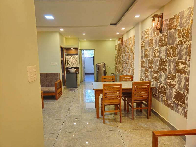 Vista Chembra Service Apartment 20B - image 3