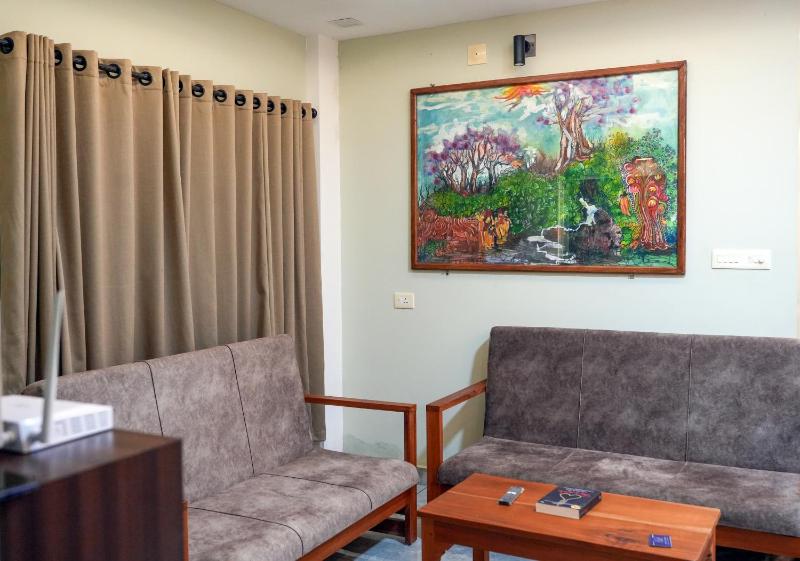 Vista Chembra Service Apartment 20B - image 6