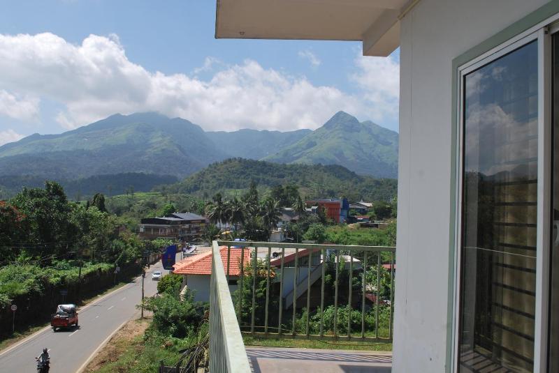 Vista Chembra Service Apartment 20B - image 30
