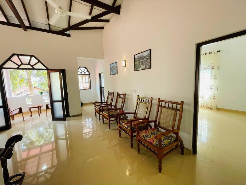 Rukmila Guest House - image 12