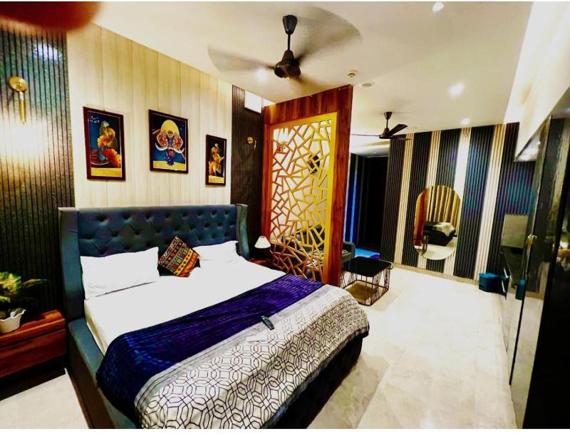 Galaxy blue sapphire plaza - image 3