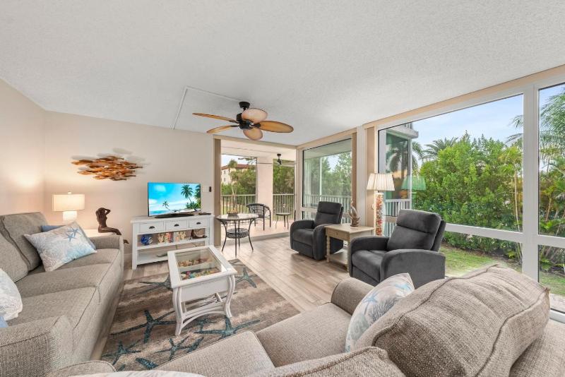 Island Beach Club #220B - image 1