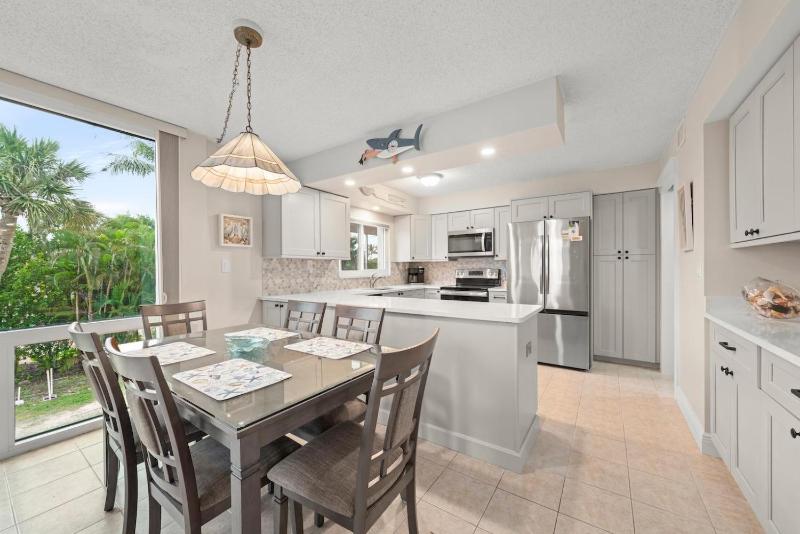Island Beach Club #220B - image 17