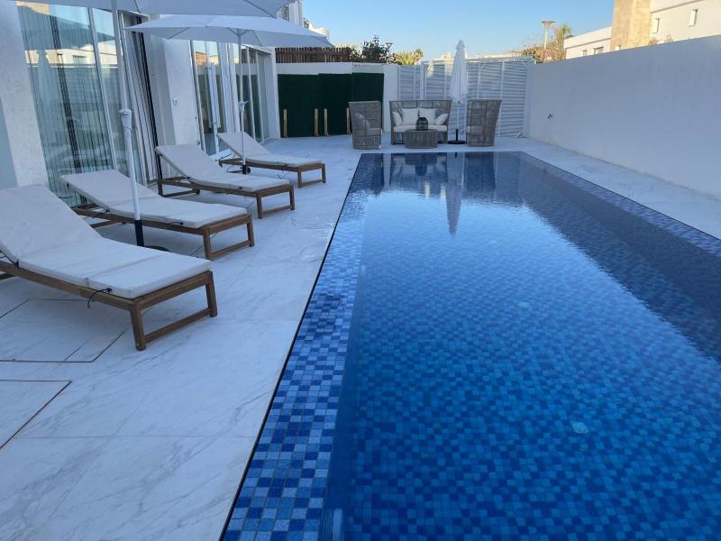 Vacation unit in villa with heated pool and sauna יחידת נופש בוילה עם בריכה מחוממת - image 47