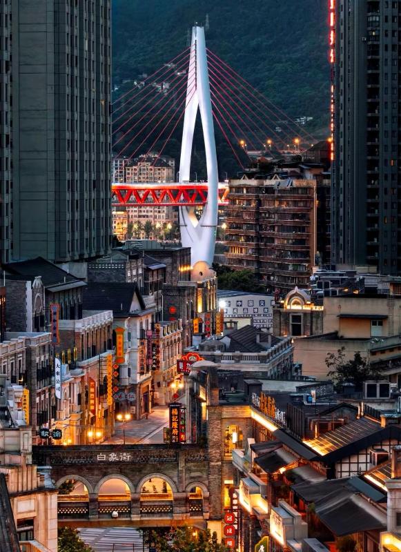 云端高空江景酒店-重庆解放碑洪崖洞店 - image 5