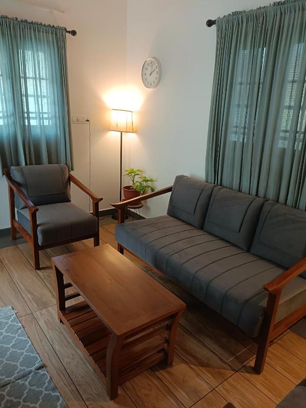 Stay Central Stay Cozy 3BHK Premium Home Stay - image 9